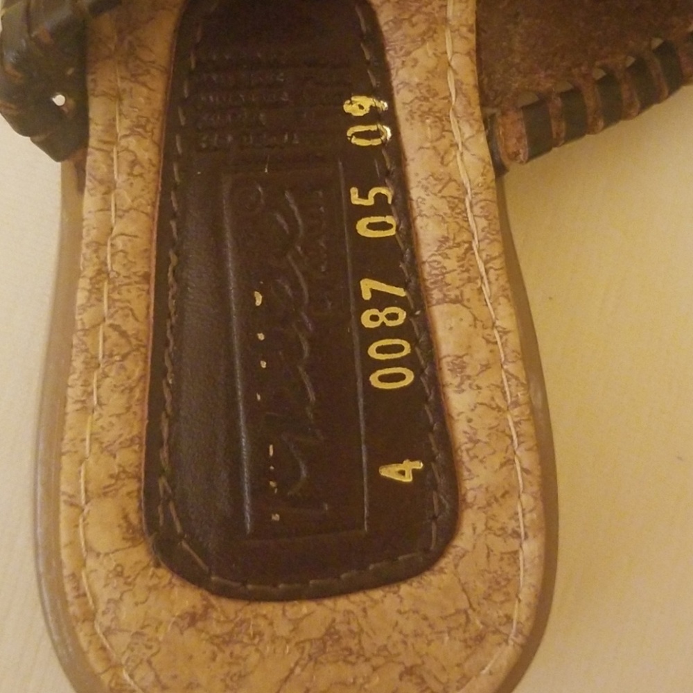 sandles - Picture 2 of 4
